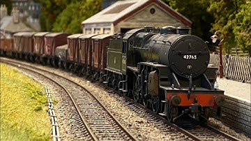 First Trains of Autumn - The Yorkshire Dales Model Railway