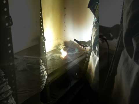 Лучший Сварочный инвертор VIKING 160 SLIM Лучший Сварочный инвертор VIKING 160 SLIM