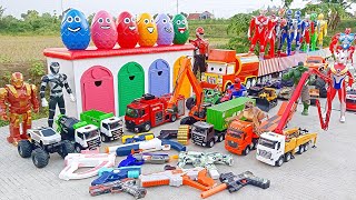 AMAZING‼️JUMBO Dinosaur Egg Guessing Toy Truck & Cars | Police Cars.
