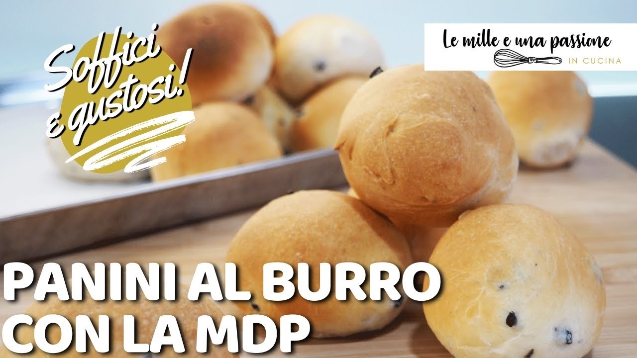 Panini al burro salati con la macchina del pane: ideali per i bambini