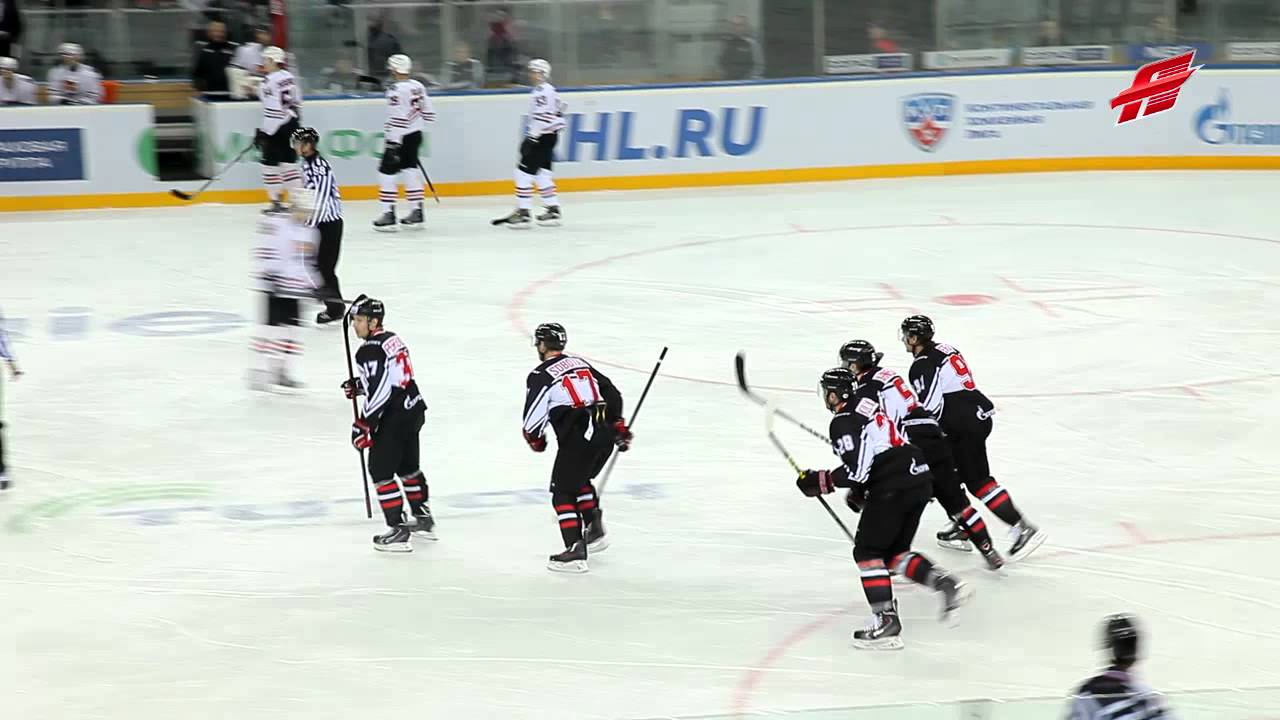 Эрат добивает шайбу после броска Соботки омск икеа