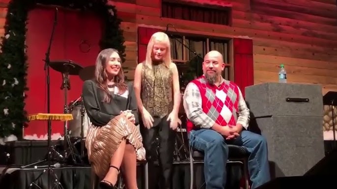 Darci Lynne performs with real people