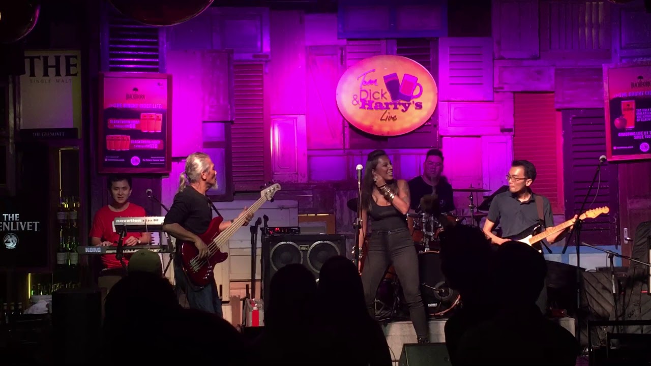 Long Train Runnin' (The Doobie Brothers) jam with 9 Lives