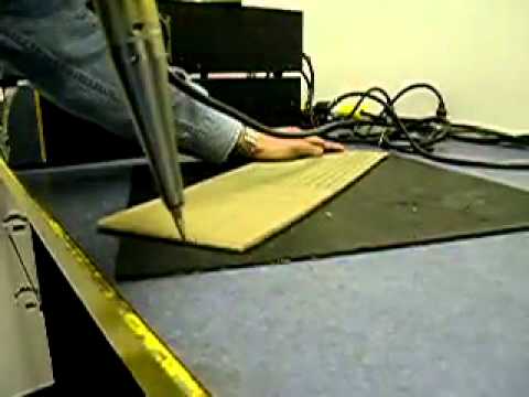 Ultrasonic Cutting Application - Carpets.flv