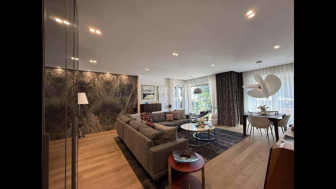 Sanremo — Prestigioso appartamento vista mare con finiture e arredi di prestigio assoluto.