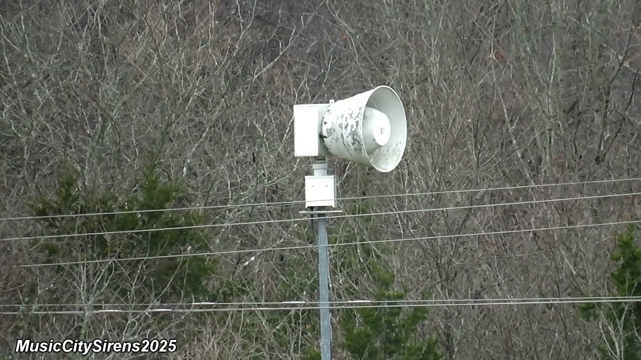 Federal Signal 2001-SRN Siren Test (Attack) Brentwood, TN
