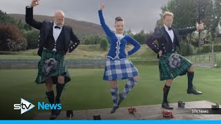 Sam Heughan And Graham Mctavish Line Up More Men In Kilts