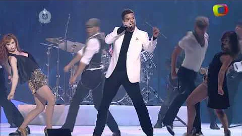 Ricky Martin - Livin' La Vida Loca (Clausura Guadalajara 2011)