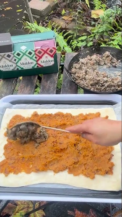 smoked-mushroom-and-squash-wellington-youtube