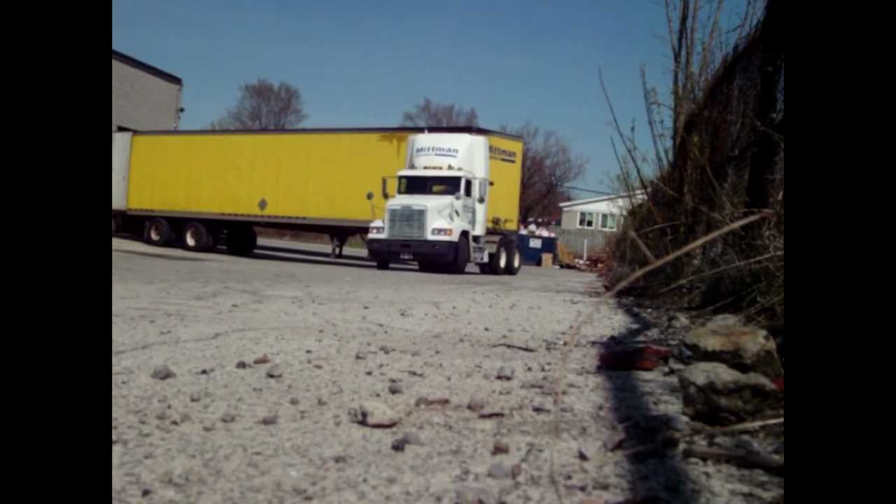 Trailer backing up blind side - YouTube