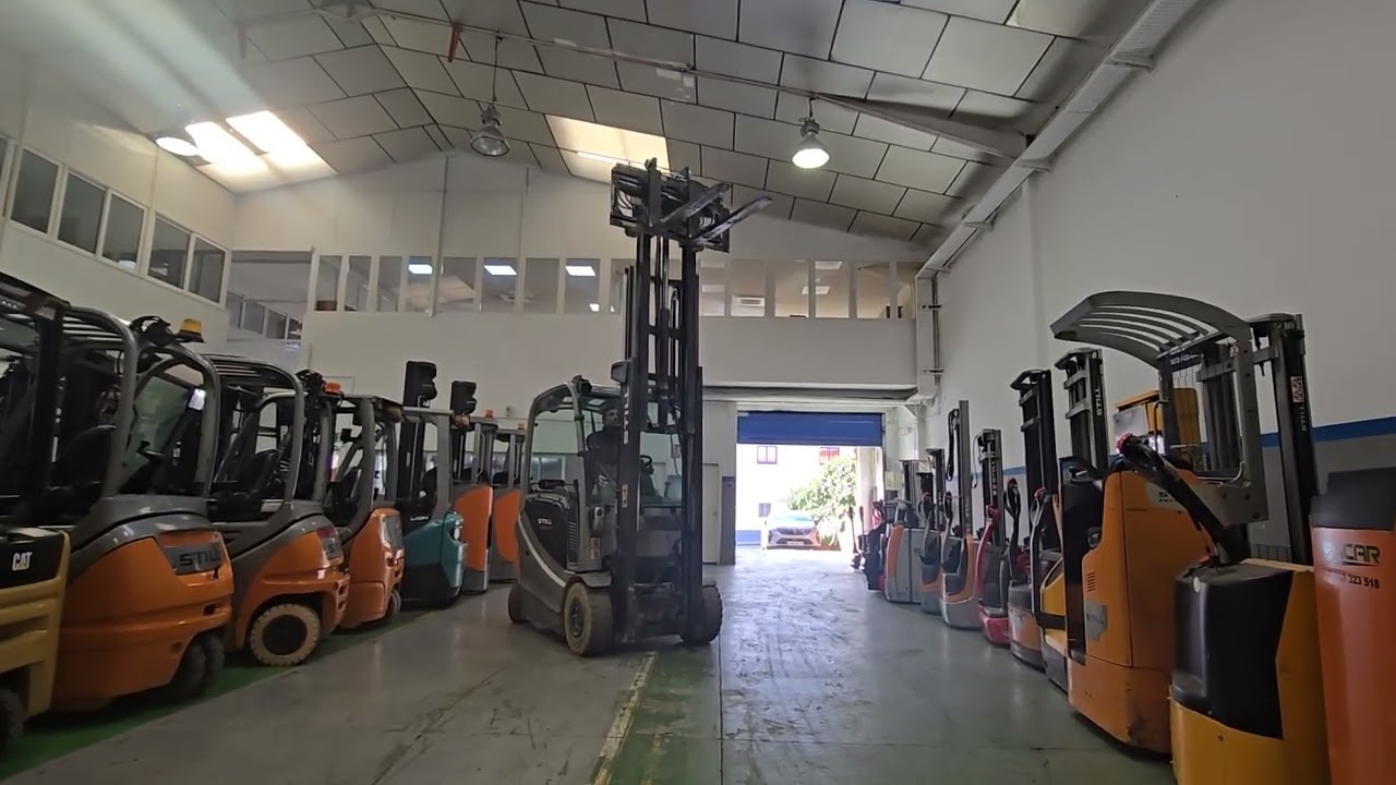 STILL RX60-25 eléctrica | 2.500 kg | Triplex 4,89 m | Solo 1.453 h