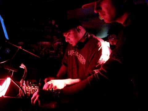 Guarda Dj Skool Boy su YouTube