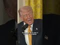 Trump bromeó sobre las veces que escribió "Melody" en lugar de "Melania" en Truth Social
