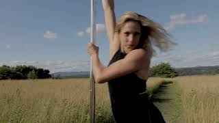 Caroline - Cerceau Autoportant Pps Canada Agence Dartistes