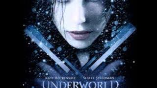 Atreyu - Her Portrait In Black