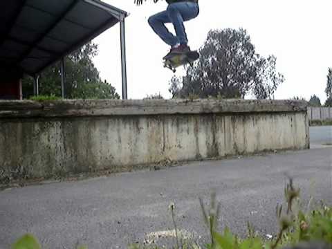 Montage n2 ''skateboarding alone'' video par kevin...