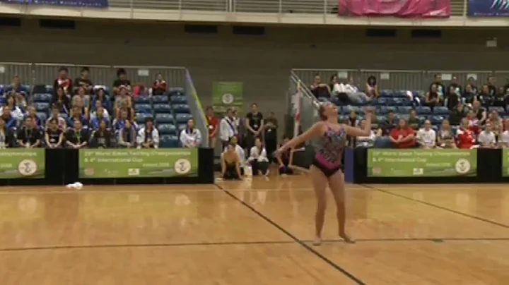 Danielle Cobb 2008 3 baton juggling