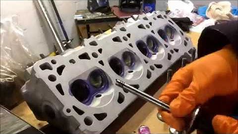 Porsche 944 Cylinder head Rebuild Tutorial