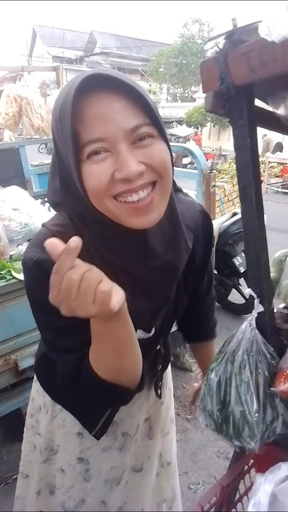 Aku coba merayu Tuhan ku Tri suaka & sayur keliling
