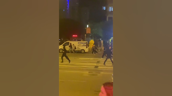 polislerden kaçan Pikachu 😂😂