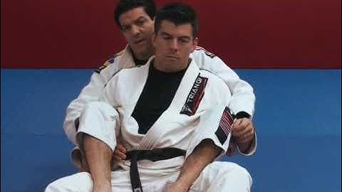 JJM ONLINE 2006 - Attacking The Back - Options For Securing Collar Control