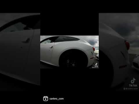 #Ferrari FF vs