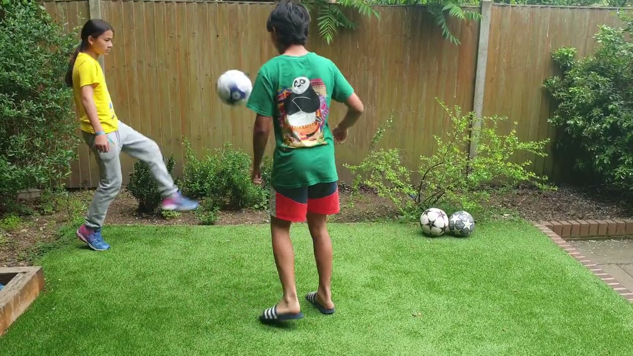 Duo keepy uppy challenge! NO BOUNCE GAME!