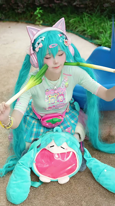 【SeeU】Hatsune Miku Cosplay