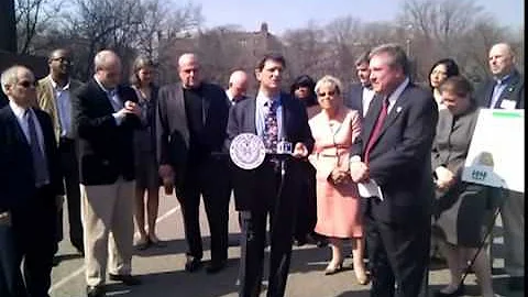 Garden School's Dr Richard Marotta announcing the ...