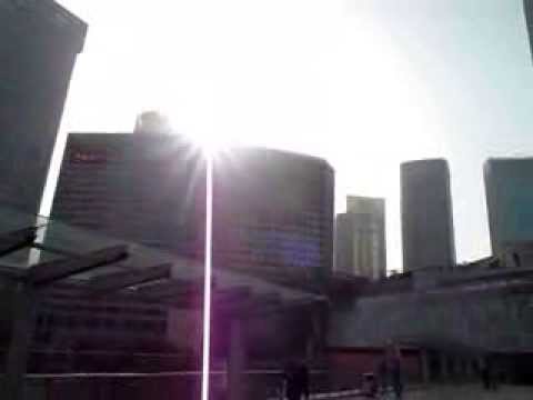Video: Shanghai Puxi ja Pudongi naabruskonna vahel valimine