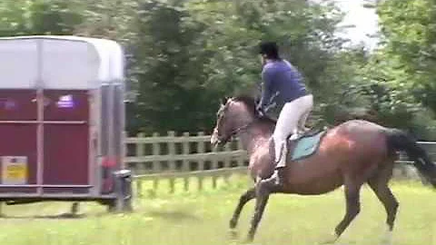 Michelle Ballard falling off horse!!!