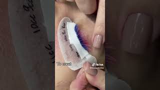 Celebrity How to apply colored lashes Profile
