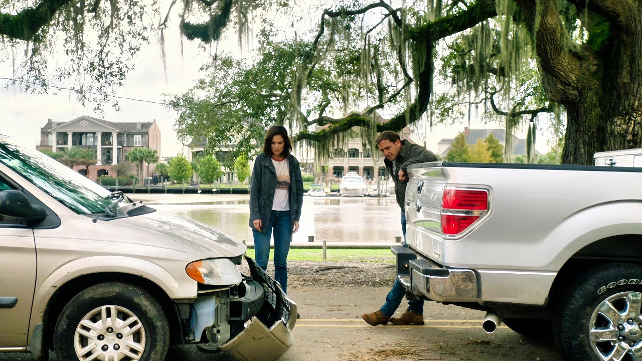 Widow Crashes Into A Mystery Rich Man Truck Who Fixes It For Free And Gives Her Millions