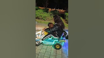 Không chê anh nghèo thì cài tóc giả rồi lên xe anh đèo #caitocgia