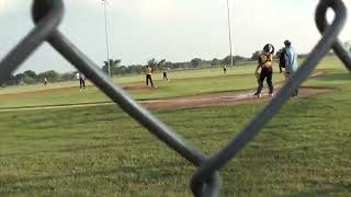 Bulldogs Team Bats / Tasjah, Jacoby, Eric