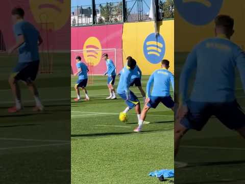 Watch our for the backheels 👀 #shorts #fcbarcelona #shortvideo