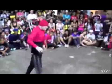 Niño baila Break Dance mejor que un Break Dancer Profesional