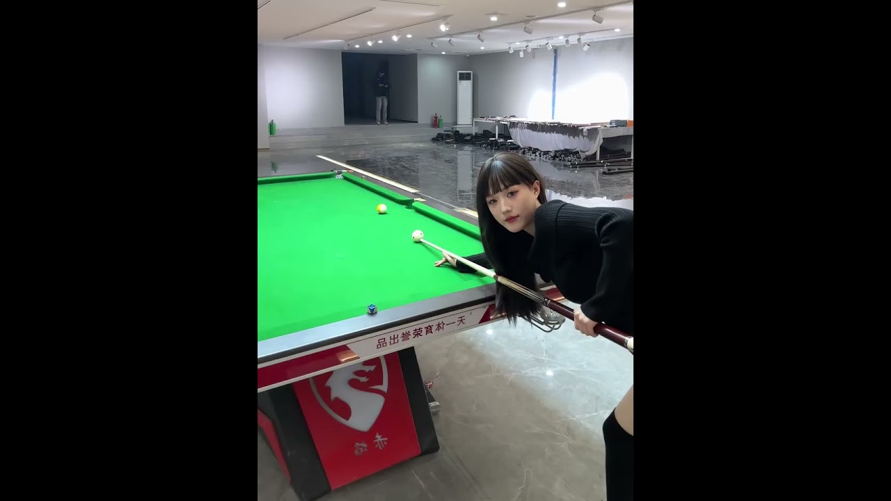 Hot Girl Like Billiards (35) 