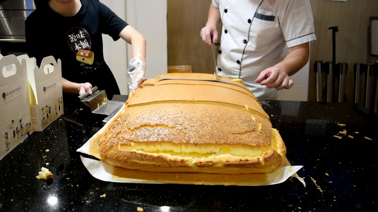 Jiggly Cake - How to Cutting Original Giant cheese cake? - YouTube