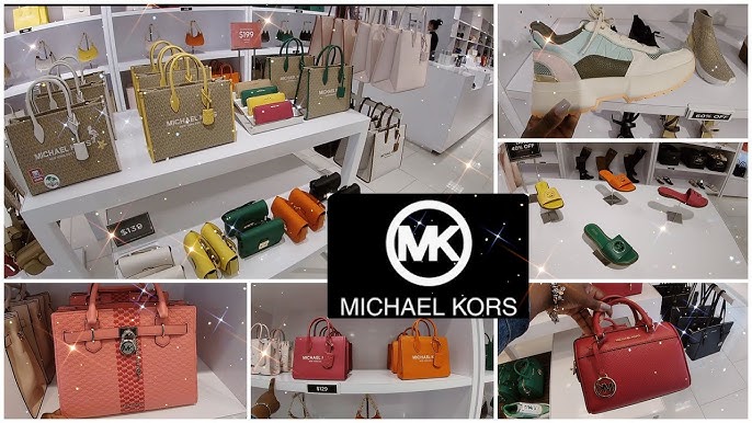 How cute are these Michael Kors tote bags?! #outlet #outletshopping #, Michael  Kors Bags