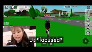 Jisoo and Jennie are playing roblox brookhaven #fakevideo #notreal #nohatepls