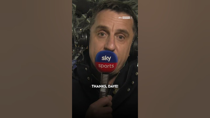 Gary Neville's hilarious reaction after getting cut off by Dave Jones 😂