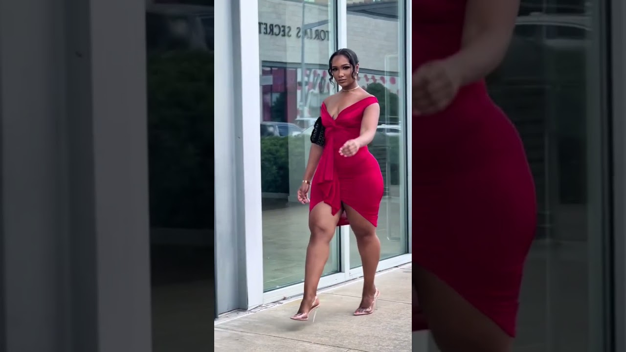 ⁣When I want you to see me walk in slow motion in my JenniBelle dress!!!!