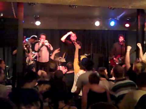 Mustard Plug - Brain on Ska (Live in Ottawa 17/10/10)
