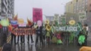 Protesters gather for final day of COP26 meeting