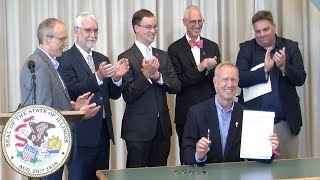 Illinois Governor Visits University of Illinois to Sign Bill