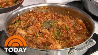 One-Pot Paella: Katie Lee Makes It Easy | TODAY