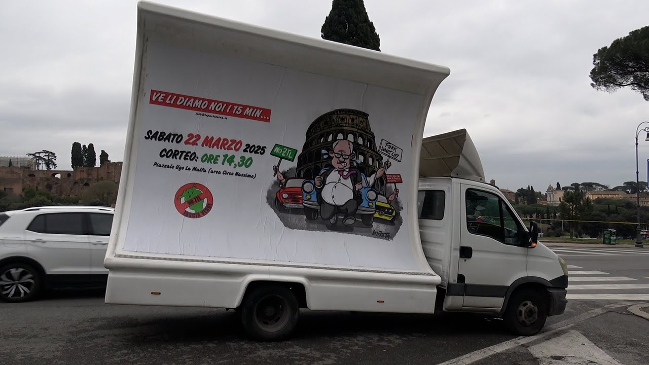 Roma, corteo contro la ZTL : 