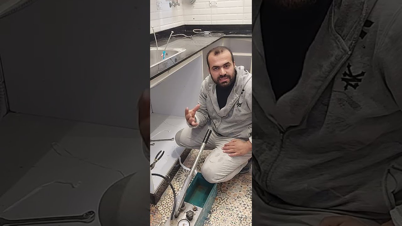 اختبار مواسير التغذية بعد السيراميك علشان اطمن بدون تسريب #سباك_شاطر #محمد_صلاح #جروهى