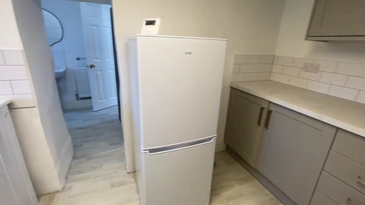 Dwyran, Llanfairpwllgwyngyll, Isle of Anglesey, LL61